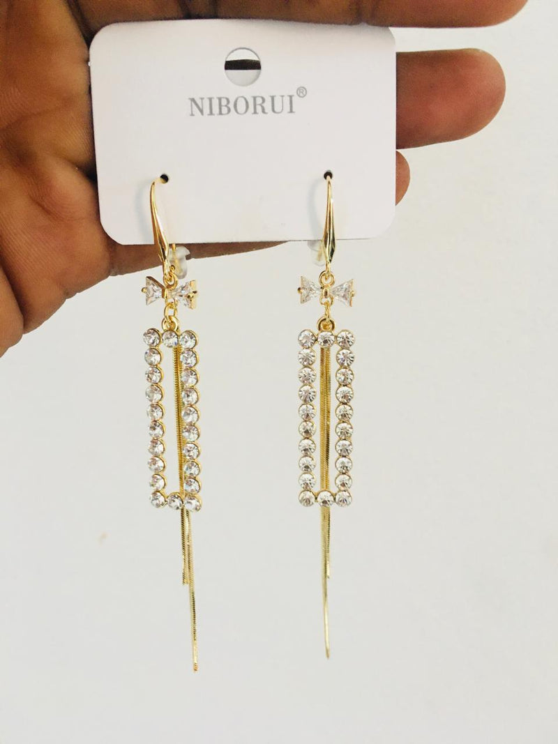 Brincos Longos de luxo – Elegância e Brilho para Todas as Ocasiões
